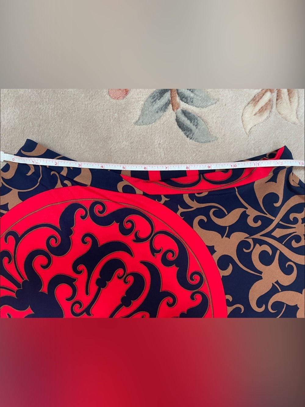 🇨🇦 Asymmetrical Women's Draped Print Blouse in Navy, Red & Beige - One Size - Picture 8 of 11